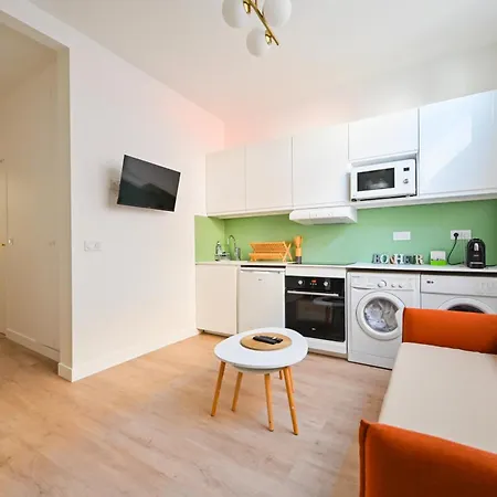 Grand 2p - Neuf - Proche Paris Apartment